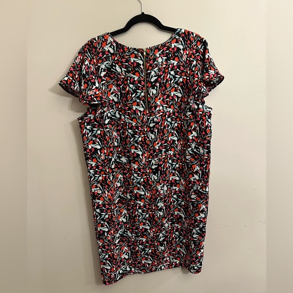 Tahari Floral Dress - Picture 3 of 4